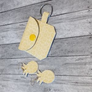 Coin purse and earring set